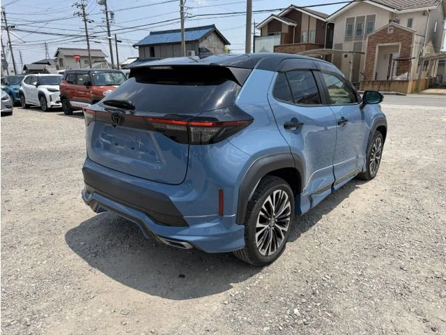 Toyota YARIS CROSS Z photo 2