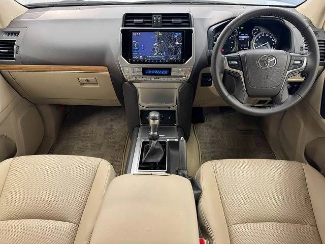 Toyota LANDCRUISER PRADO TX　Lパッケージ photo 2