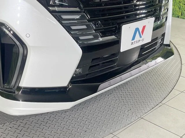 Nissan SERENA WG e−POWER　ハイウェイスター　V photo 3