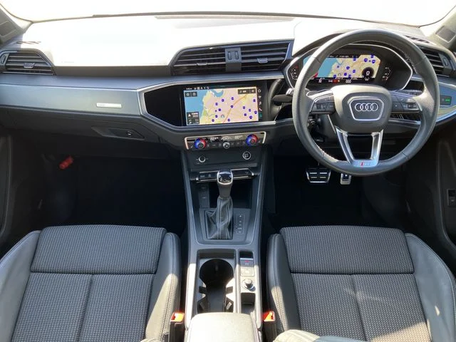 Audi AUDI Q3 35　TFSI　Sライン photo 2