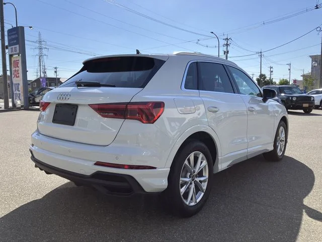 Audi AUDI Q3 35　TFSI　Sライン photo 3