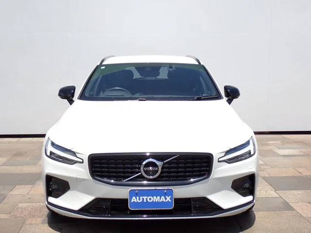 Volvo VOLVO V60 B5　Rデザイン photo 4