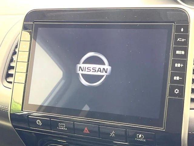 Nissan SERENA WG e−POWER　ハイウェイスター　V photo 3