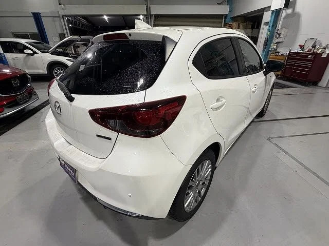 Mazda MAZDA2 15S　100周年特別記念車 photo 4