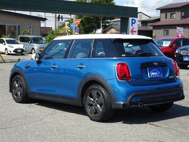 Bmw MINI COOPER D 5DOOR ベースグレード photo 3