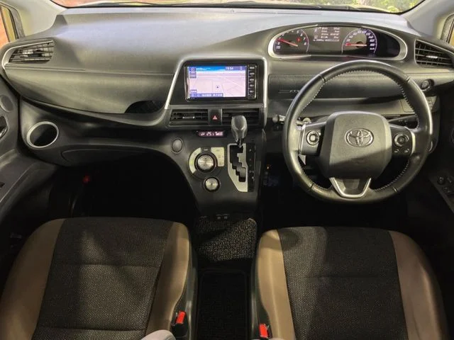Toyota SIENTA ファンベース　G　グランパー photo 3