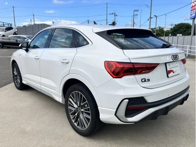 Audi AUDI Q3 SPORTBACK 35　TDI　クワトロ　Sライン photo 3