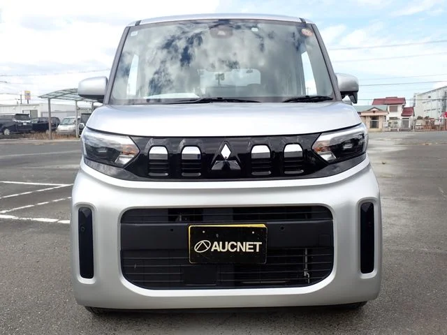 Mitsubishi eK SPACE M photo 4