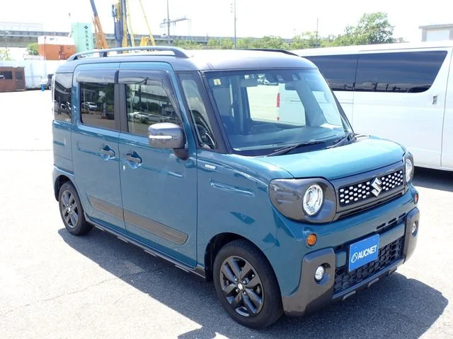 Suzuki Spacia GEAR ハイブリッドXZ photo 4