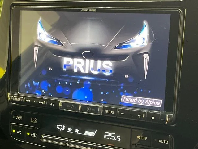 Toyota PRIUS A　プレミアム　ツーリングセレクション photo 4
