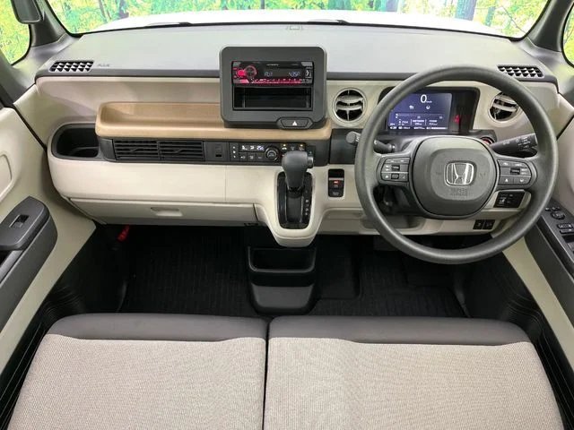 Honda N BOX 4WD ベースグレード photo 2