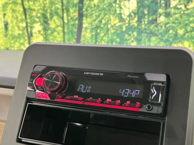 Honda N BOX 4WD ベースグレード photo 4