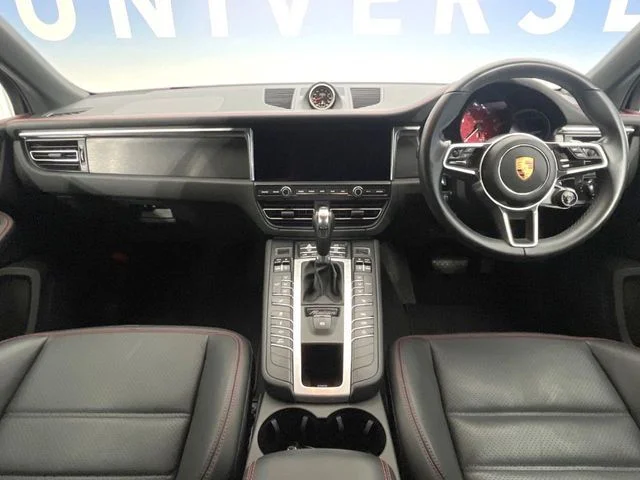Porsche PORSCHE Macan GTS photo 2