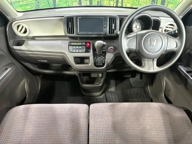 Honda N-ONE スタンダード photo 2