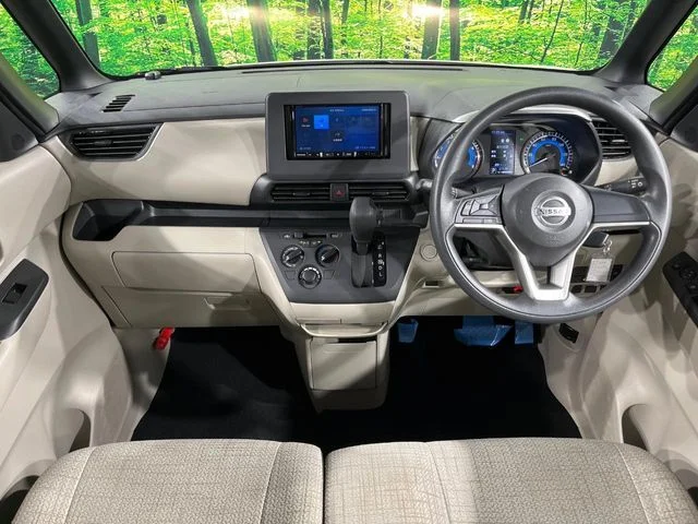 Nissan ROOX S photo 2