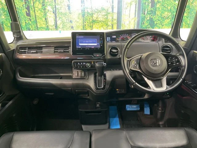 Honda N BOX CUSTOM G　Lターボ　ホンダセンシング photo 2