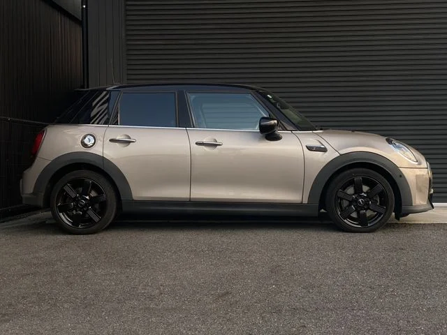 Bmw MINI COOPER S 5DOOR ベースグレード photo 3