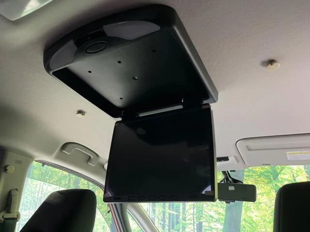 Nissan SERENA WG e−POWER　ハイウェイスター　V photo 3