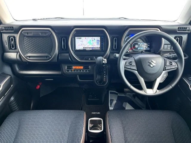 Suzuki HUSTLER Jスタイル2 photo 2