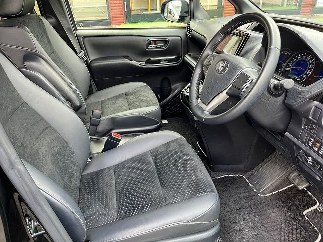 Toyota VOXY HYBRID HYBRID　ZS“煌3”　7人乗リ　［ photo 4