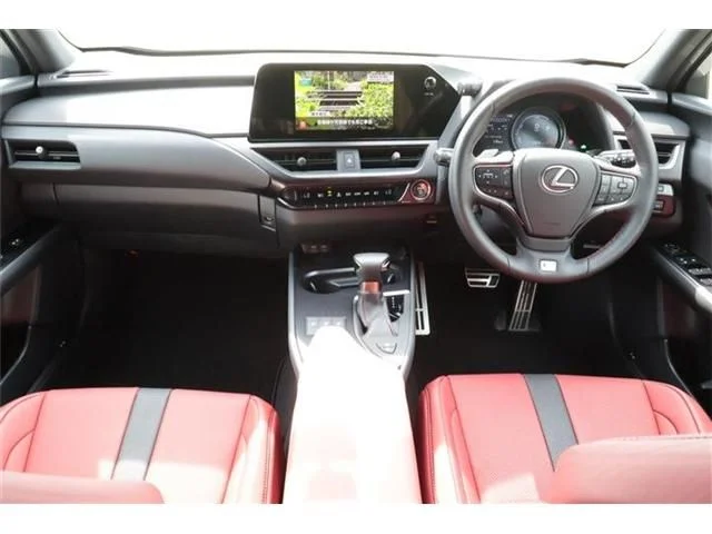 Toyota LEXUS UX250h AWD Fスポーツ photo 2