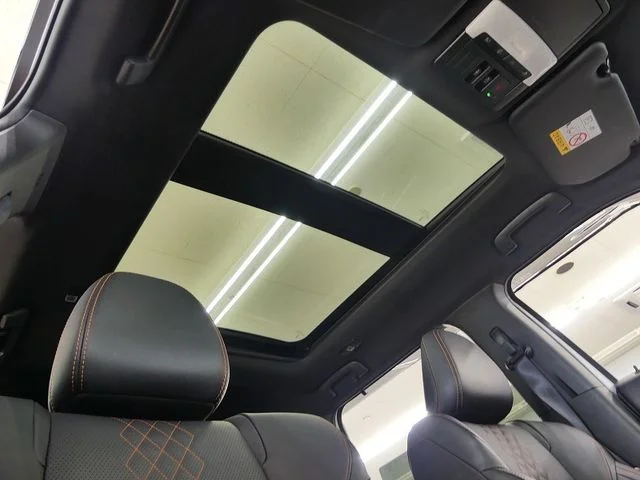 Mitsubishi OUTLANDER PHEV P photo 4