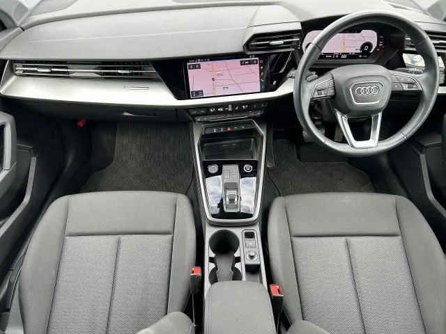 Audi AUDI A3 SPORTBACK 30　TFSI photo 2