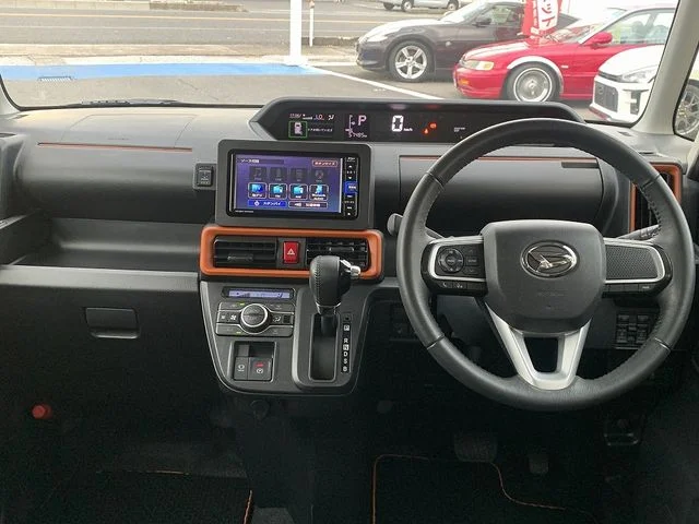 Daihatsu TANTO FAN CROSS ターボ photo 3