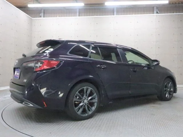 Toyota COROLLA TOURING HYBRID W×B photo 2