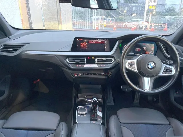 Bmw BMW 1series 118i　Mスポーツ photo 2