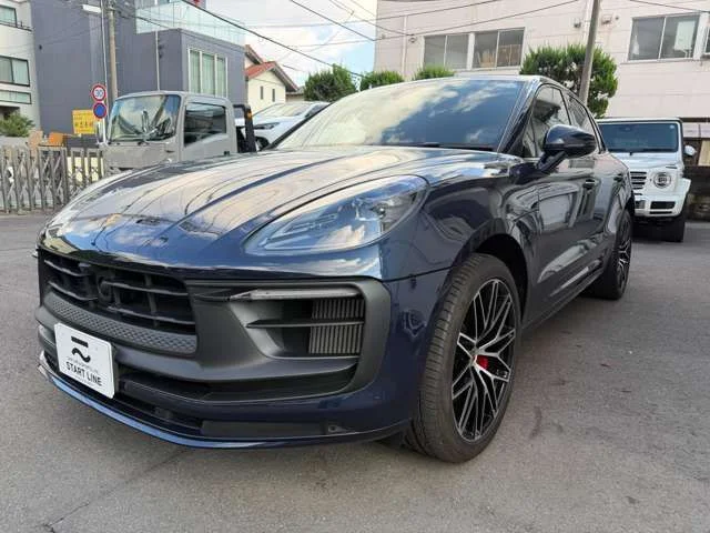 Porsche PORSCHE Macan GTS photo 3