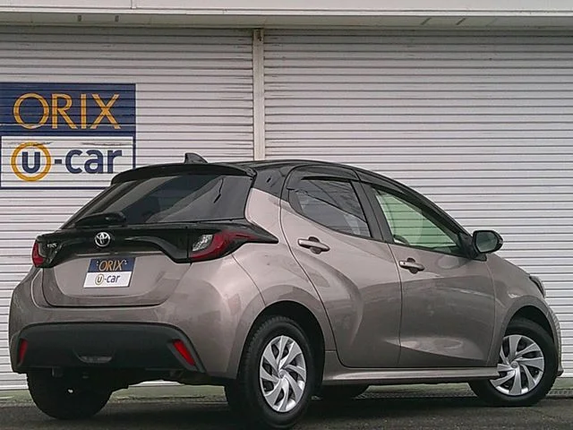 Toyota YARIS G photo 3