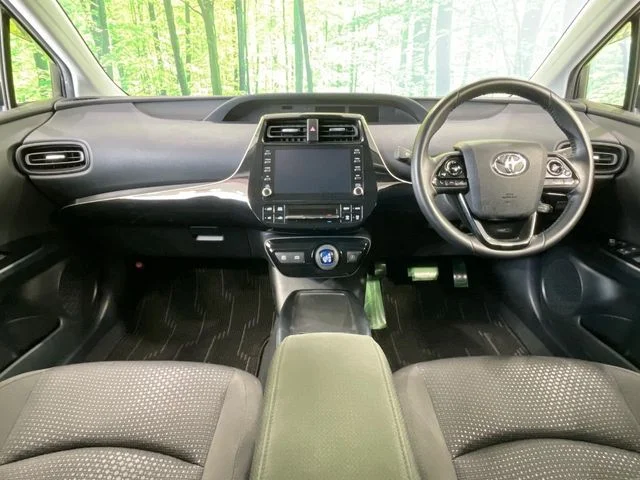 Toyota PRIUS S photo 2