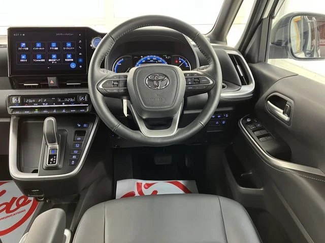 Toyota NOAH HYBRID 4WD S−Z photo 2