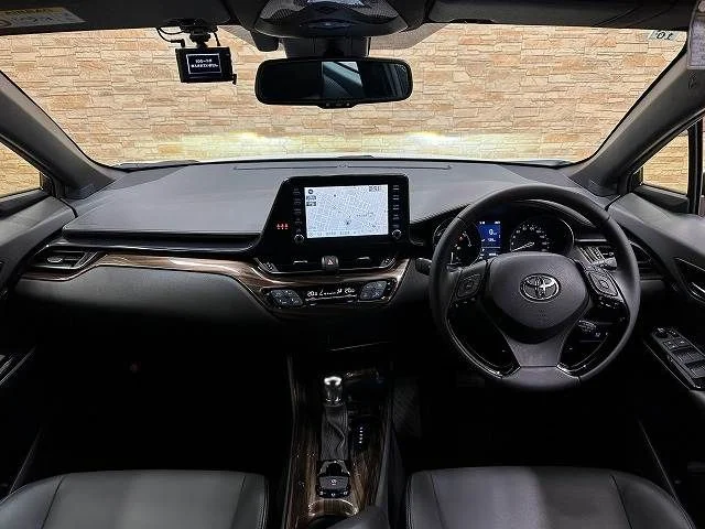 Toyota C-HR Gモードネロセフティプラス2ハイブリッド photo 2