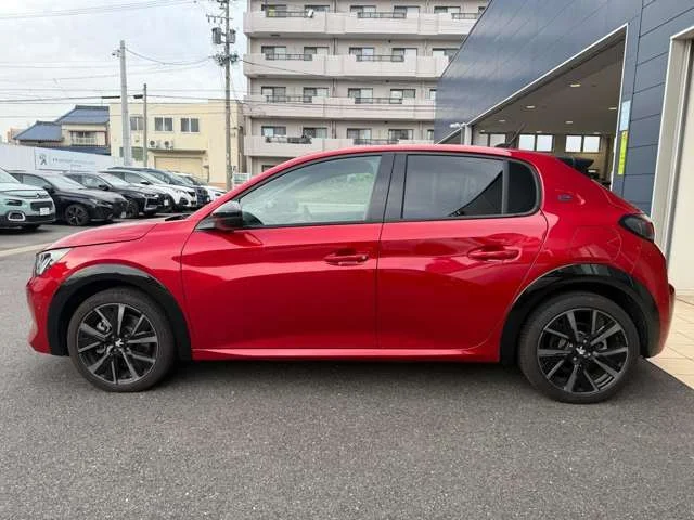 Peugeot PEUGEOT e-208 GT photo 4