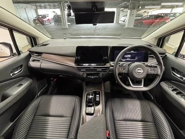 Nissan AURA G　レザーエディション photo 2