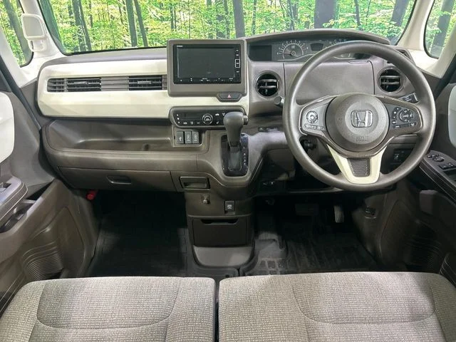 Honda N BOX L photo 2