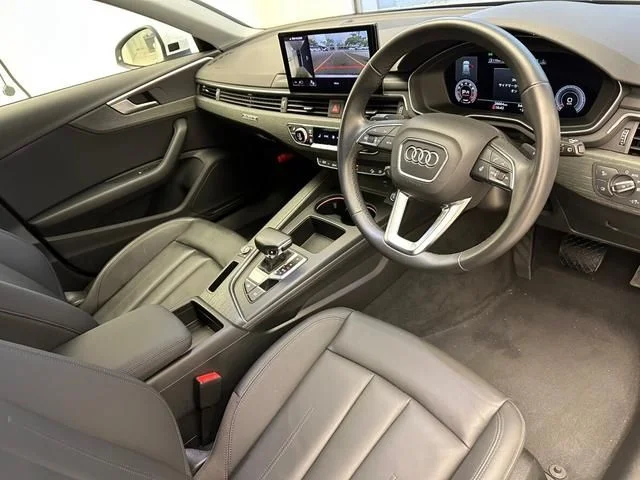 Audi AUDI A4 ALL ROAD QUATTRO ベースグレード photo 2