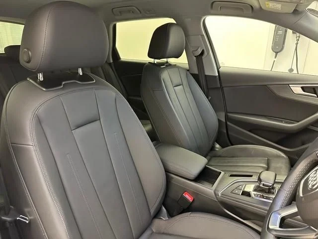 Audi AUDI A4 ALL ROAD QUATTRO ベースグレード photo 4