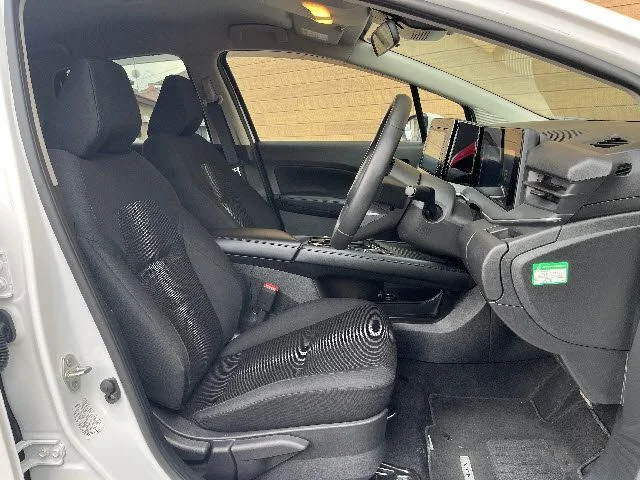 Nissan NOTE 4WD X　FOUR＿4WD＿ビルトインETC＿ photo 4