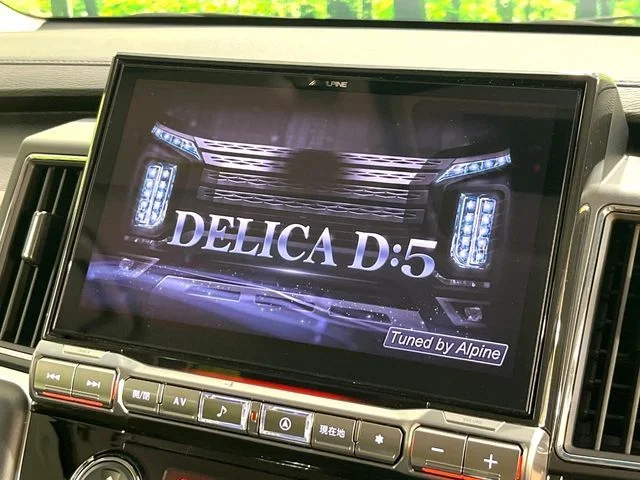 Mitsubishi DELICA D:5 4WD P photo 3