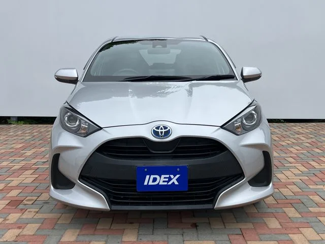 Toyota YARIS HYBRID X photo 4