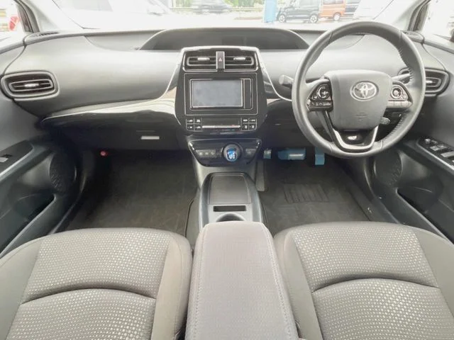 Toyota PRIUS S photo 2