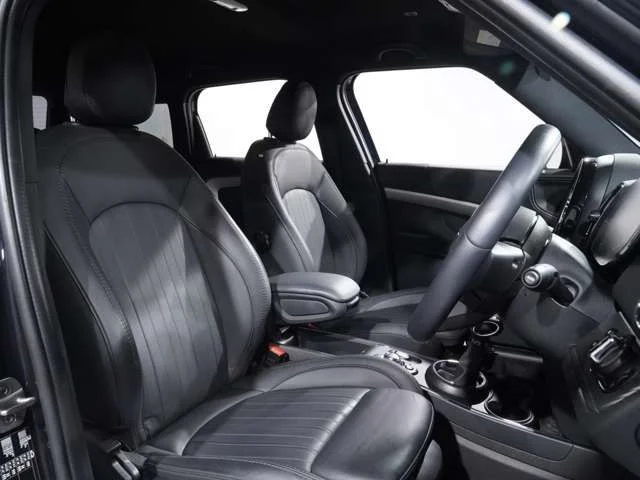 Bmw MINI COOPER S E CROSSOVER オール4 photo 4