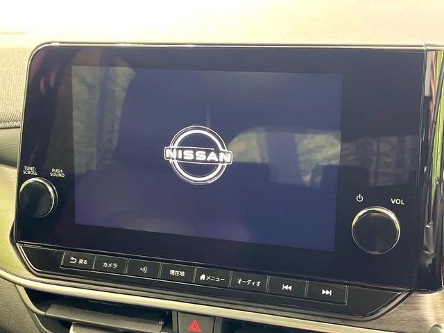 Nissan AURA G　90thアニバーサリー photo 3