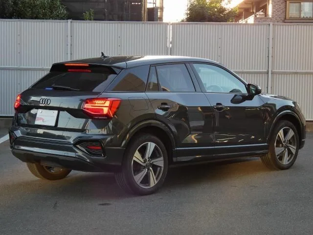 Audi AUDI Q2 35　TFSI　アドバンスド photo 3
