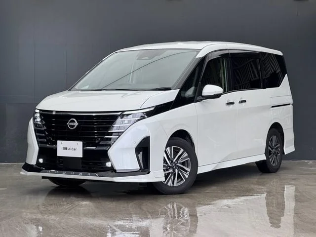 Nissan SERENA WG e−POWER　ハイウェイスター　V 2023