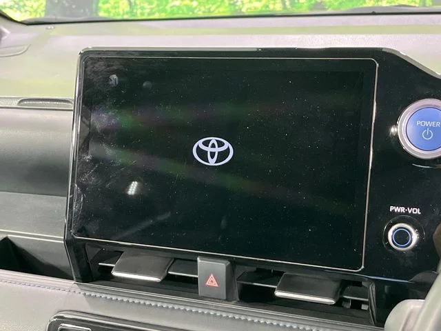 Toyota VOXY HYBRID 4WD ハイブリッド　S−Z　E−Four photo 3