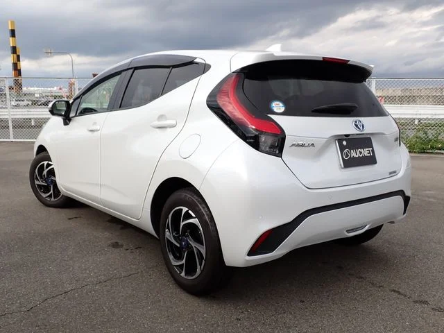 Toyota AQUA Z photo 3
